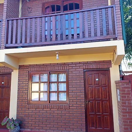 Alojamiento Centrico Florida Puerto Iguazu Exterior photo